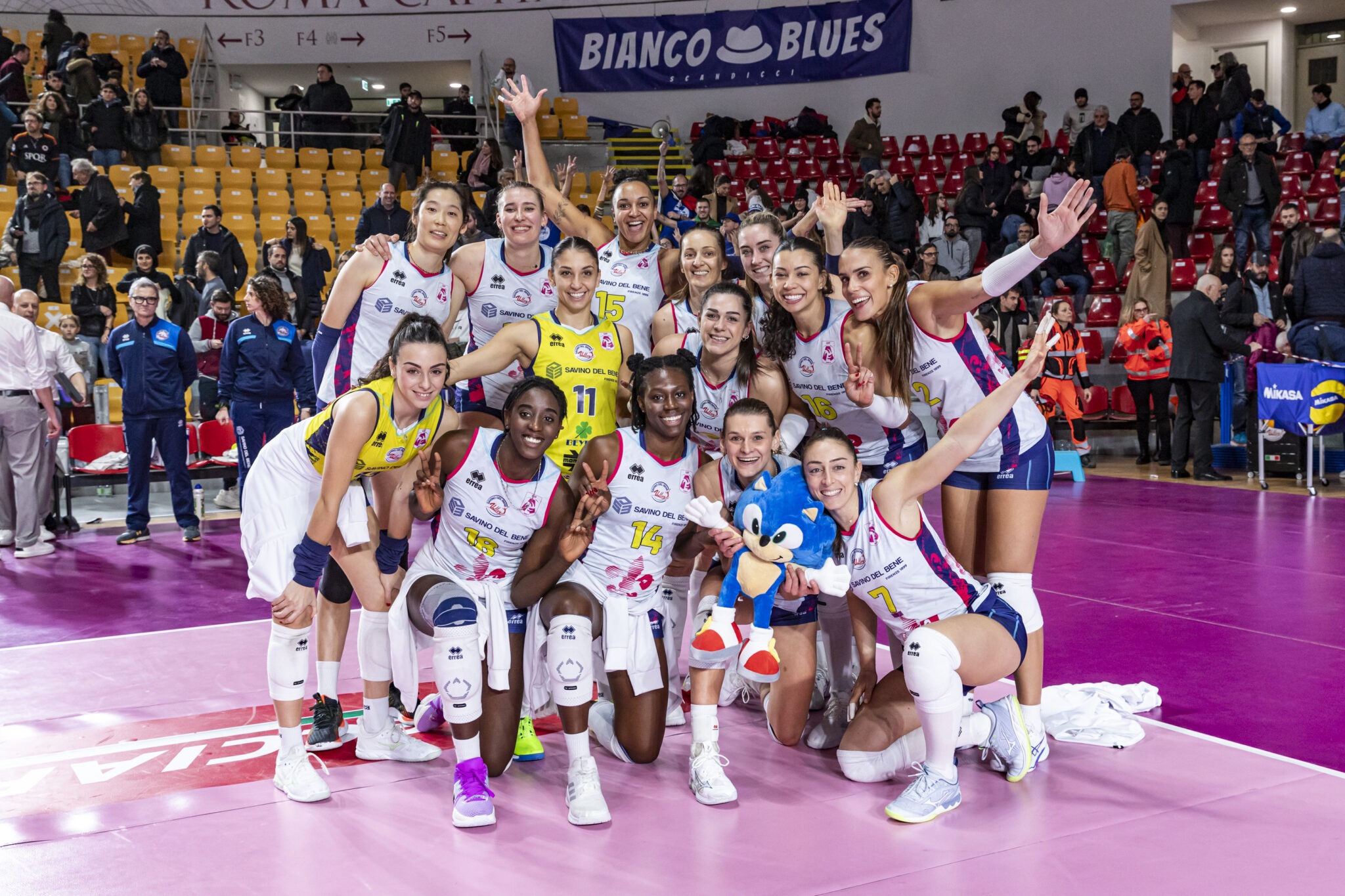 A Roma ci vuole il tie break. Vittoria sudata per la Savino Del Bene Volley