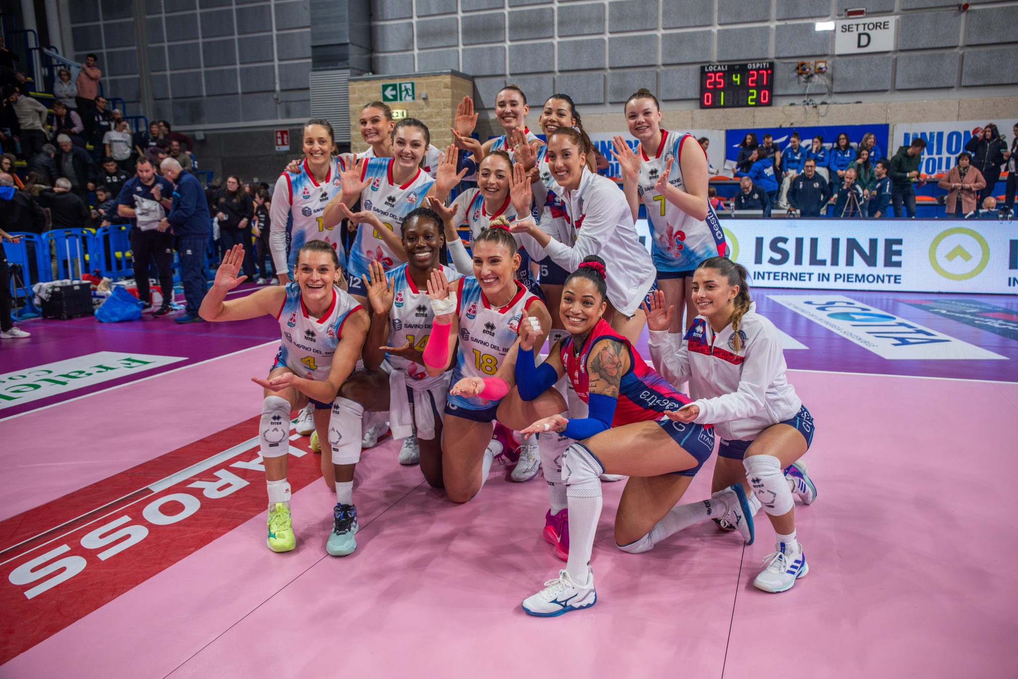 Soffre, lotta e vince! La Savino Del Bene Volley batte 3-1 Pinerolo!